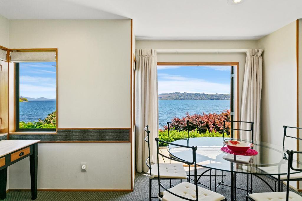 Cascades Lakefront Motel - Resim 35