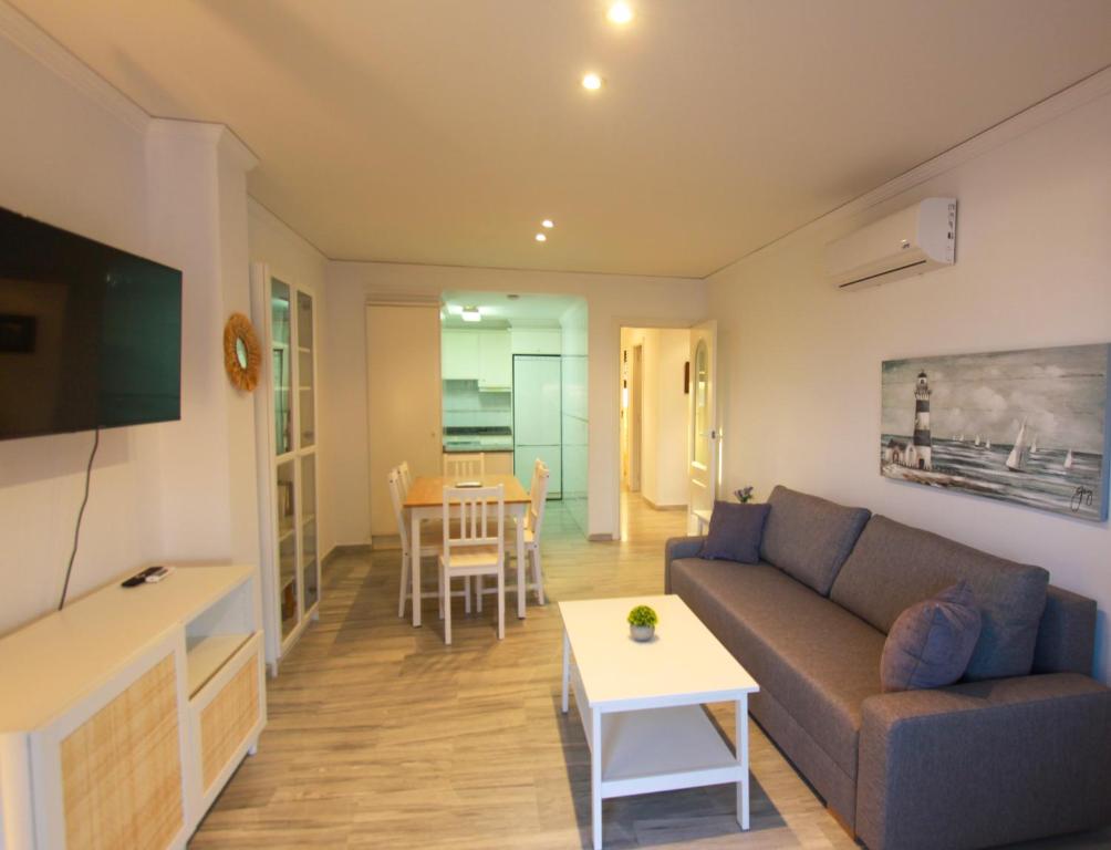 Posezení v ubytování Apartamento Playa Surf by costablancarent
