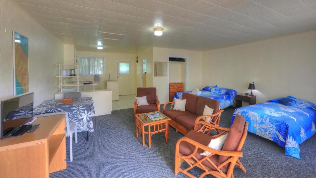 Kiikii Inn & Suites - Chambre Double Avec Vue Sur Le Jardin