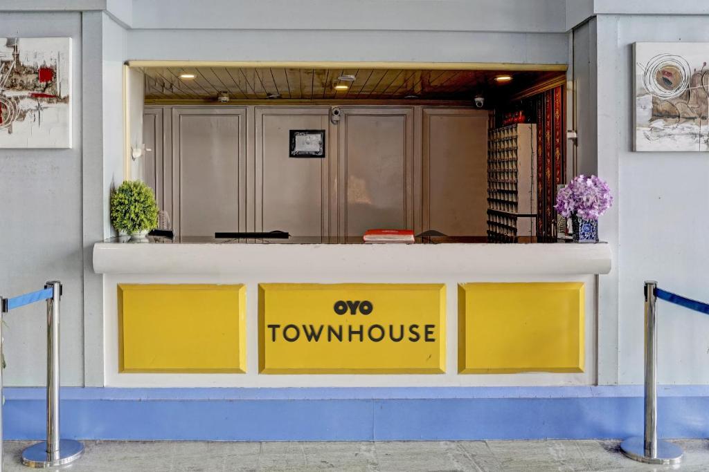 Zona de hol sau recepție la Townhouse Royal Palms Hotel - Rose