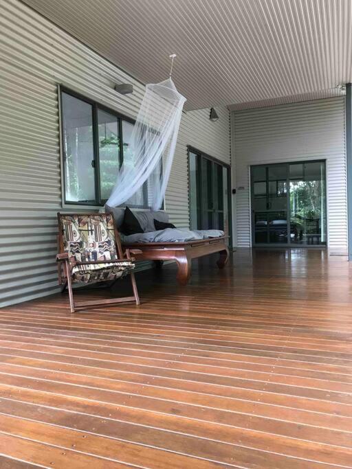 Posezení v ubytování Kaba Kada House - Daintree Rainforest