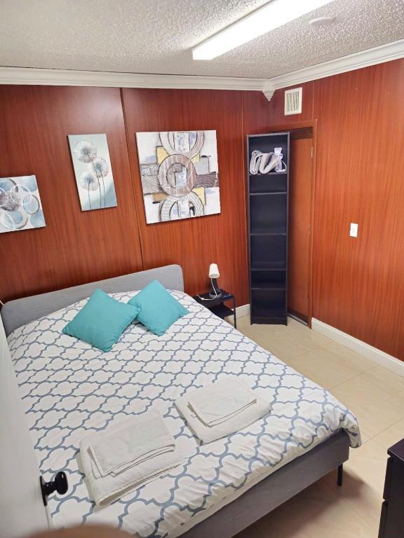 Postel nebo postele na pokoji v ubytování Chic Ocean Miami 88