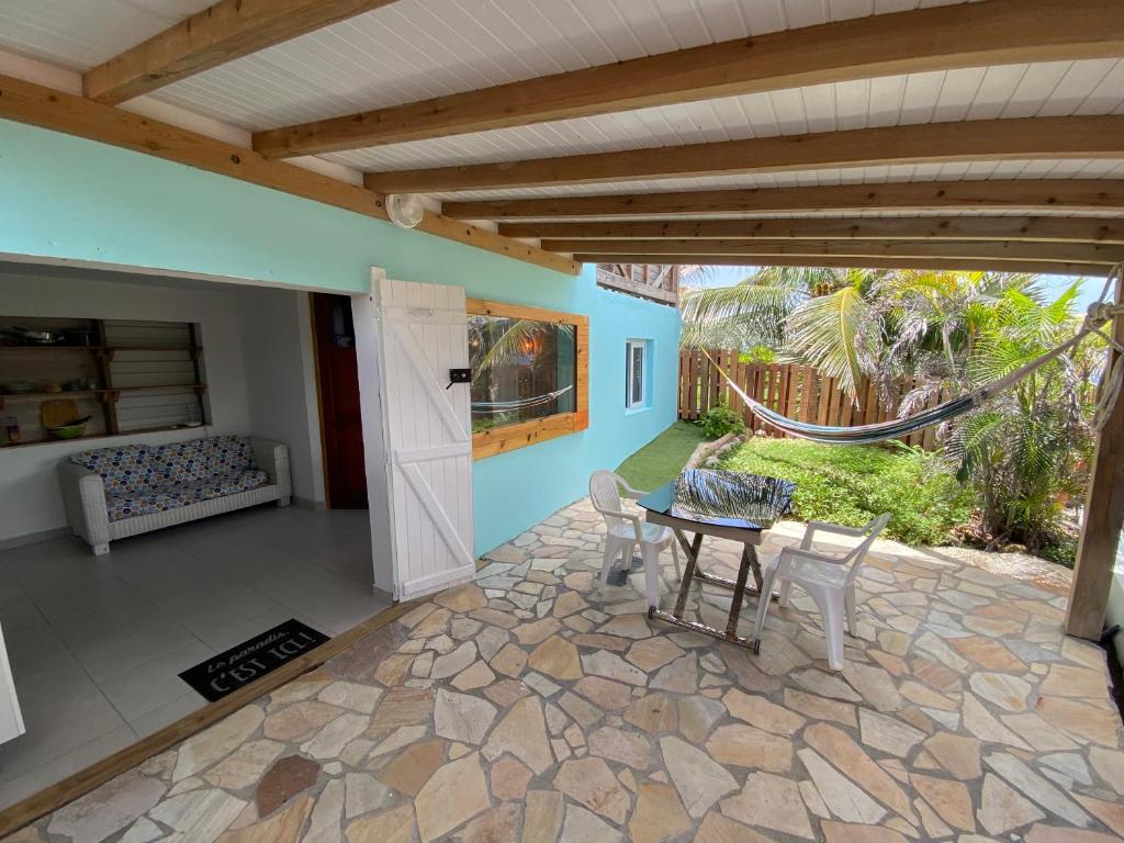 Gallery image of Studio vue mer accès littoral in Le Moule