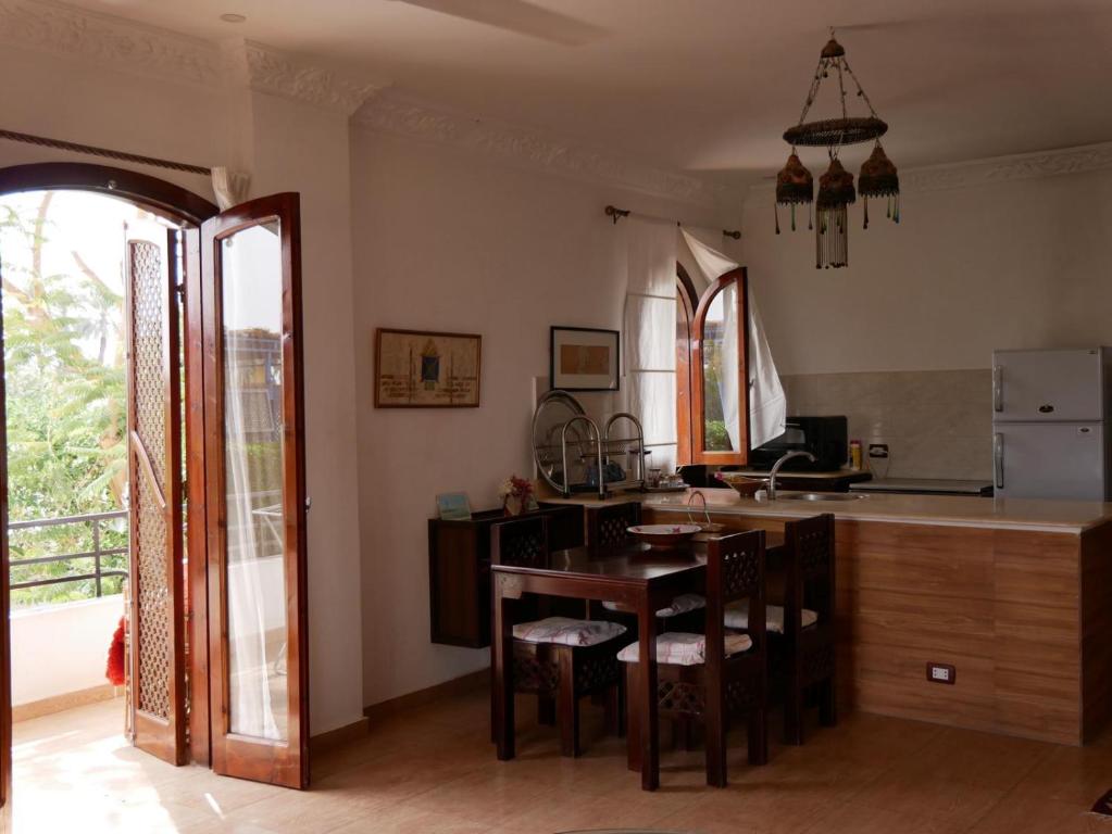 Kuchyň nebo kuchyňský kout v ubytování Villa Quiet Place