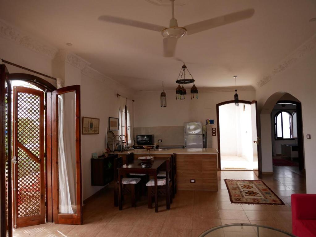 Kuchyň nebo kuchyňský kout v ubytování Villa Quiet Place