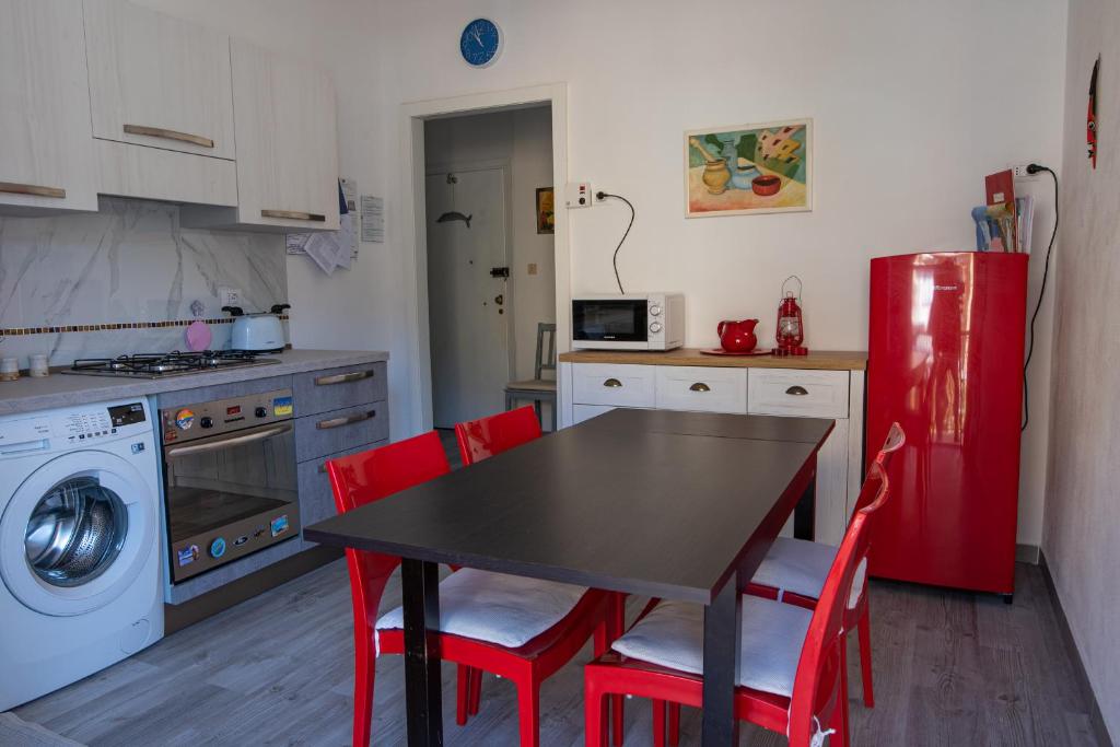 Kuchyň nebo kuchyňský kout v ubytování Casadelfino