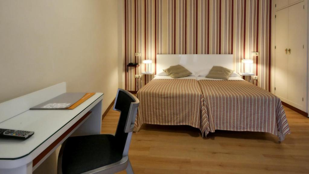 Hotel Plaza Santa Lucía, Seville – Updated 2023 Prices