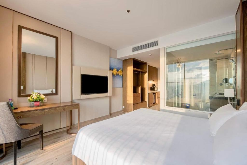 Panorama Nha Trang Condotel by One - Studio With Mountain View