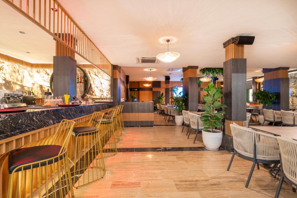 Restaurace v ubytování Simus Beach Hotel