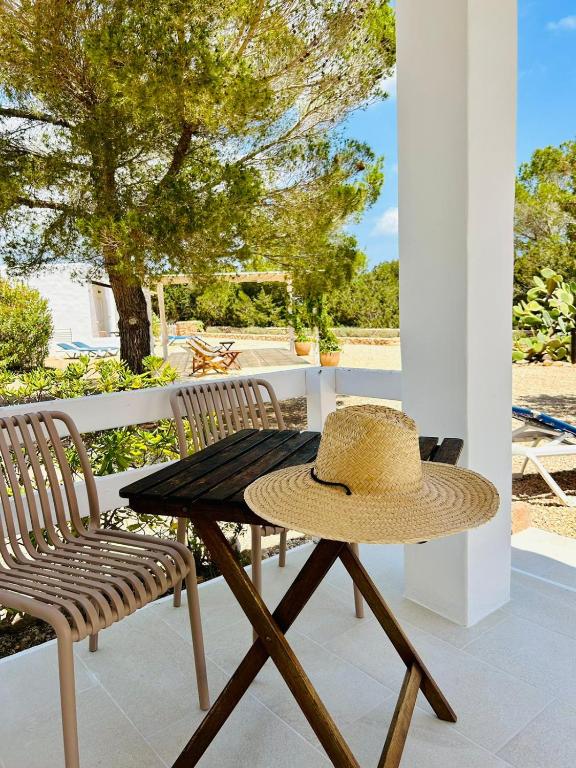 Aed väljaspool majutusasutust Can Chumbera Formentera