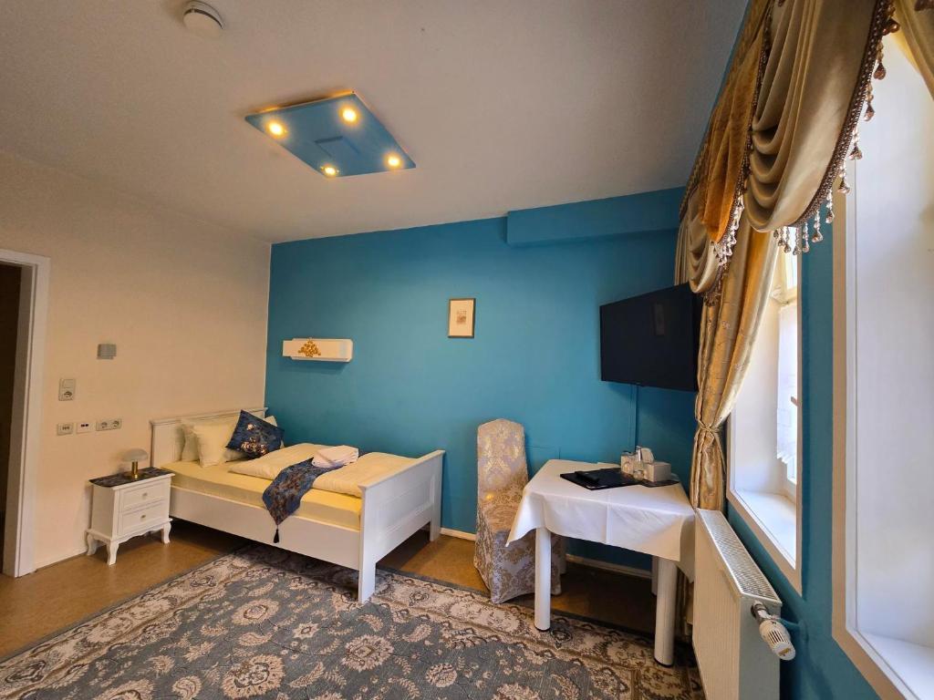 Hotel & Café Schachtenburg - Single Room