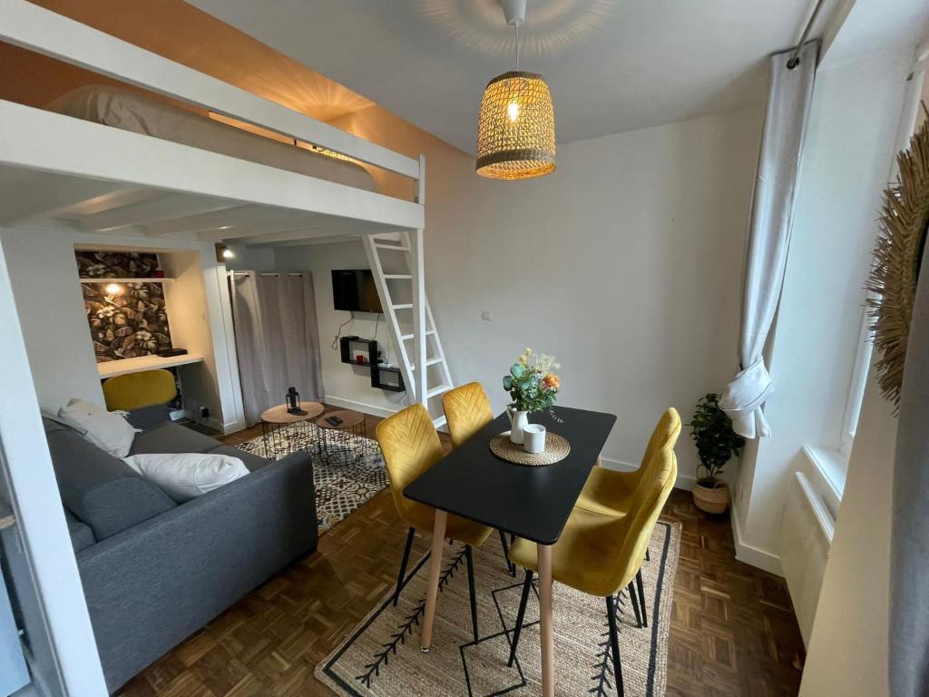 Photo de la galerie de l'établissement Studio au calme dans le centre, à Dinan