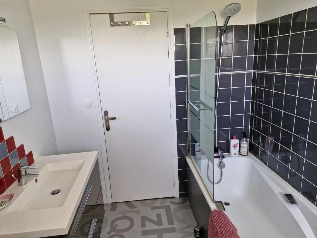 Ванная комната в Chambre d'hôte proche d'Étretat