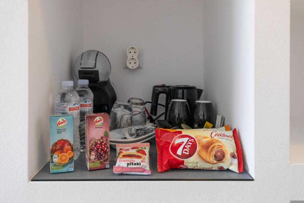 Príslušenstvo na prípravu kávy alebo čaju v ubytovaní Dimele