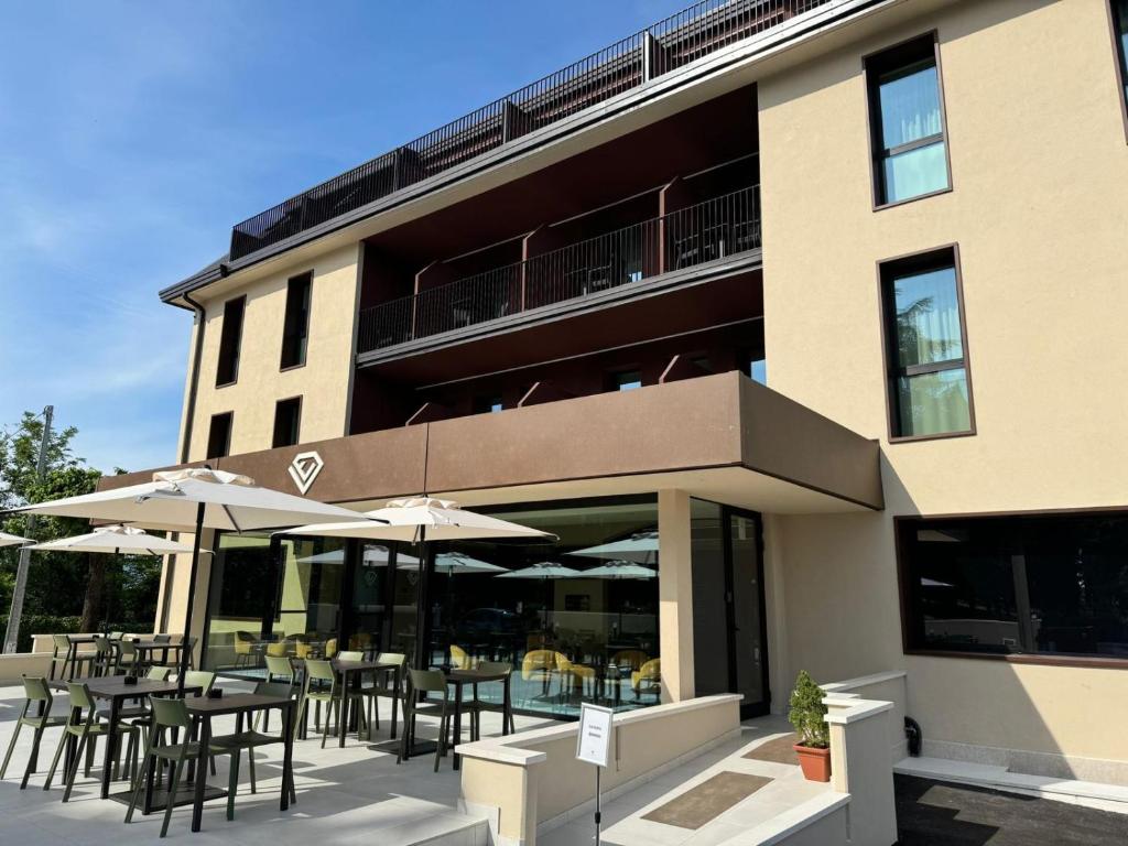 Budova, kde se hotel nachází