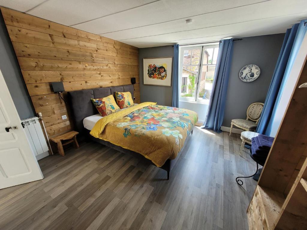 L'Arc en Ciel - Double Room With Private Bathroom