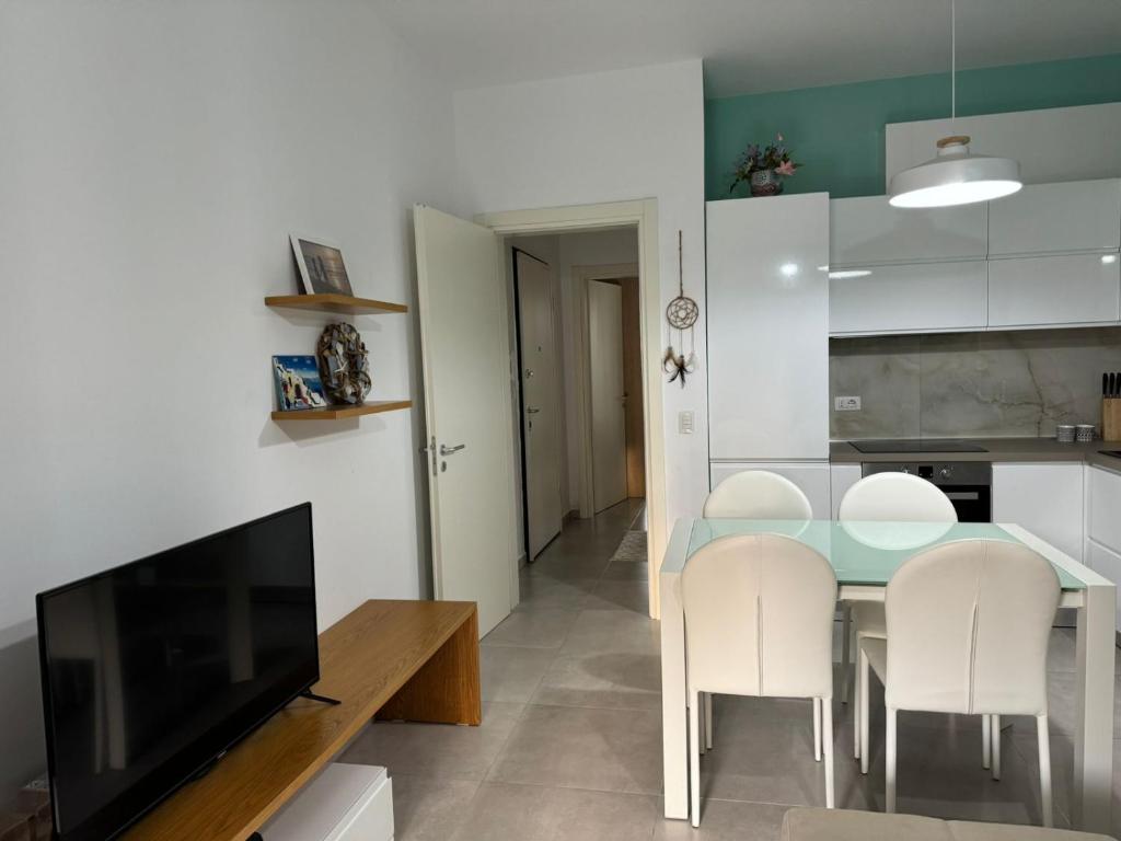 Kuchyň nebo kuchyňský kout v ubytování Valamar Residenc , ROAN apartment, Gjiri i Lalzit, Albania