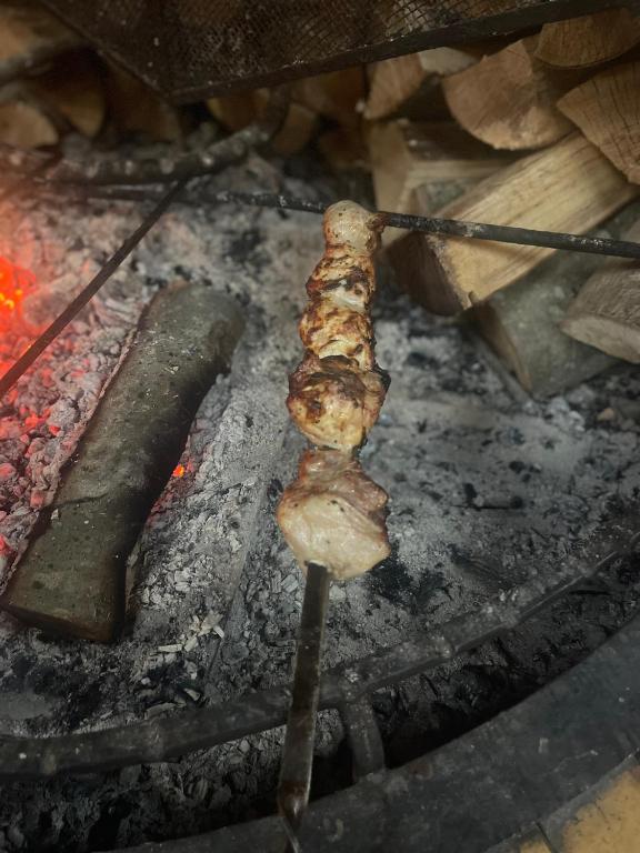 Gril dostupný pro hosty v aparthotelu