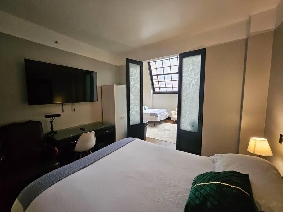 The Yeats Apartment at The Mansfield Midtown, New York (updated prices