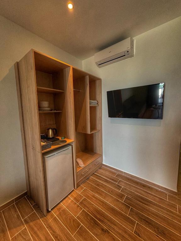 Kuchyň nebo kuchyňský kout v ubytování MIKE'S STUDIOS