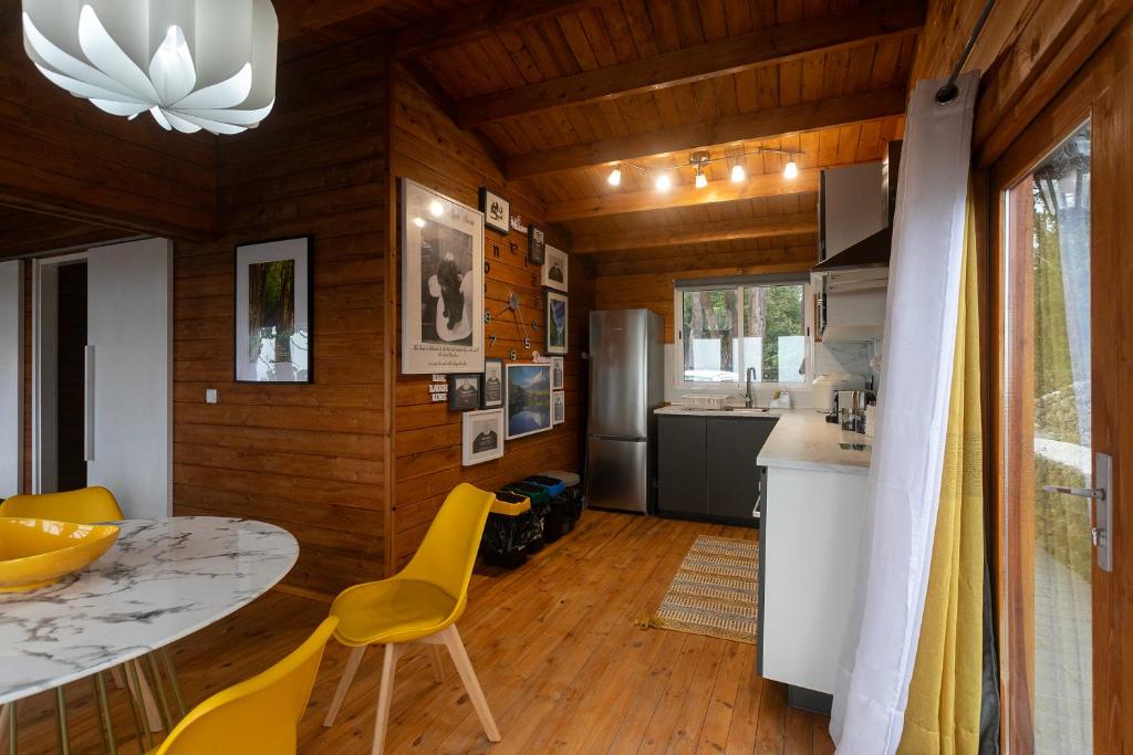 Kuchyň nebo kuchyňský kout v ubytování Adega da Quinta -Casa da Pipas