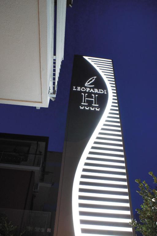 Certifikát, hodnocení, plakát nebo jiný dokument vystavený v ubytování Hotel Leopardi