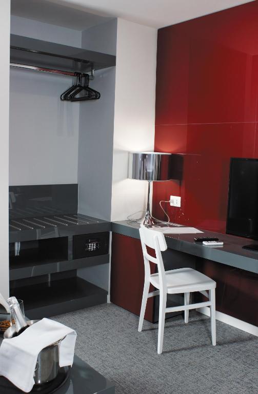 TV a/nebo společenská místnost v ubytování Hotel Leopardi