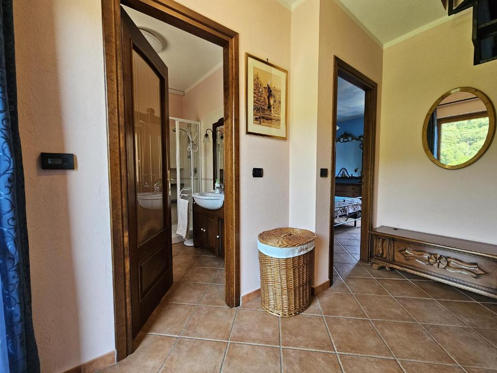 Koupelna v ubytování La casa rossa nel Monferrato a Moncucco Torinese