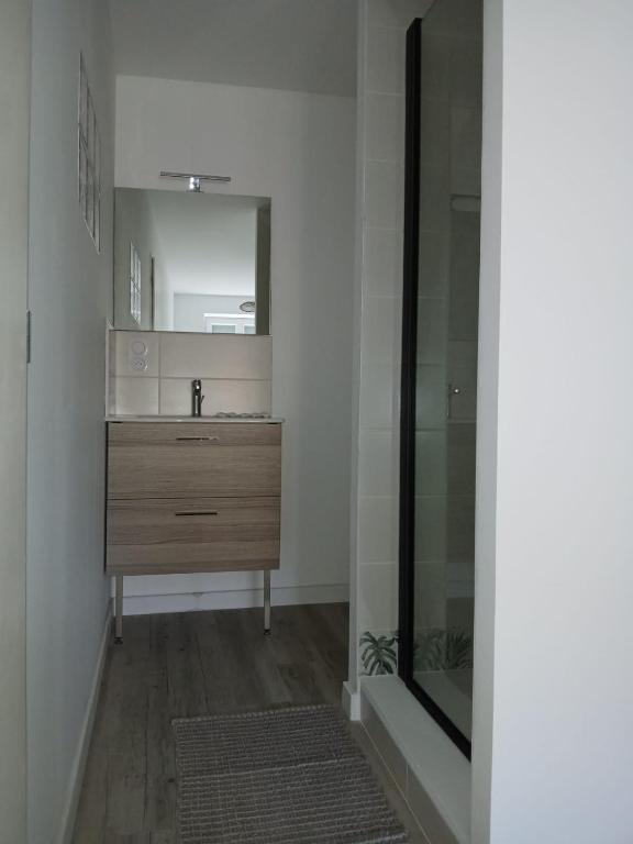 Tropical marlieux - One-Bedroom Apartment