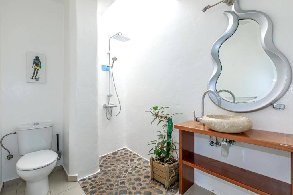 Koupelna v ubytování Luxus Villa mit 5 Schlafzimmern, Heated Pool, PS4, Fitnessraum