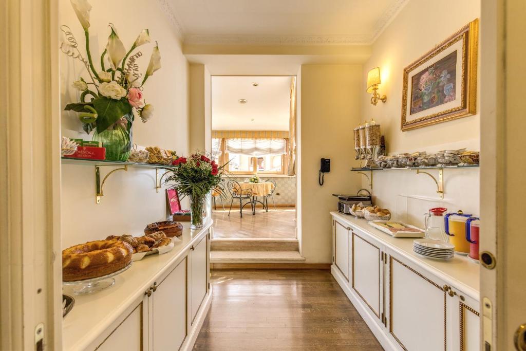 Hotel La Lumiere Di Piazza Di Spagna - Resim 40