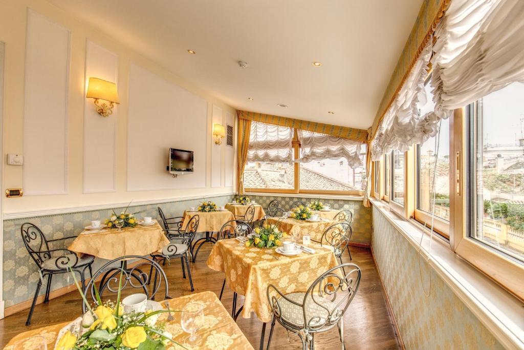 Hotel La Lumiere Di Piazza Di Spagna - Resim 20