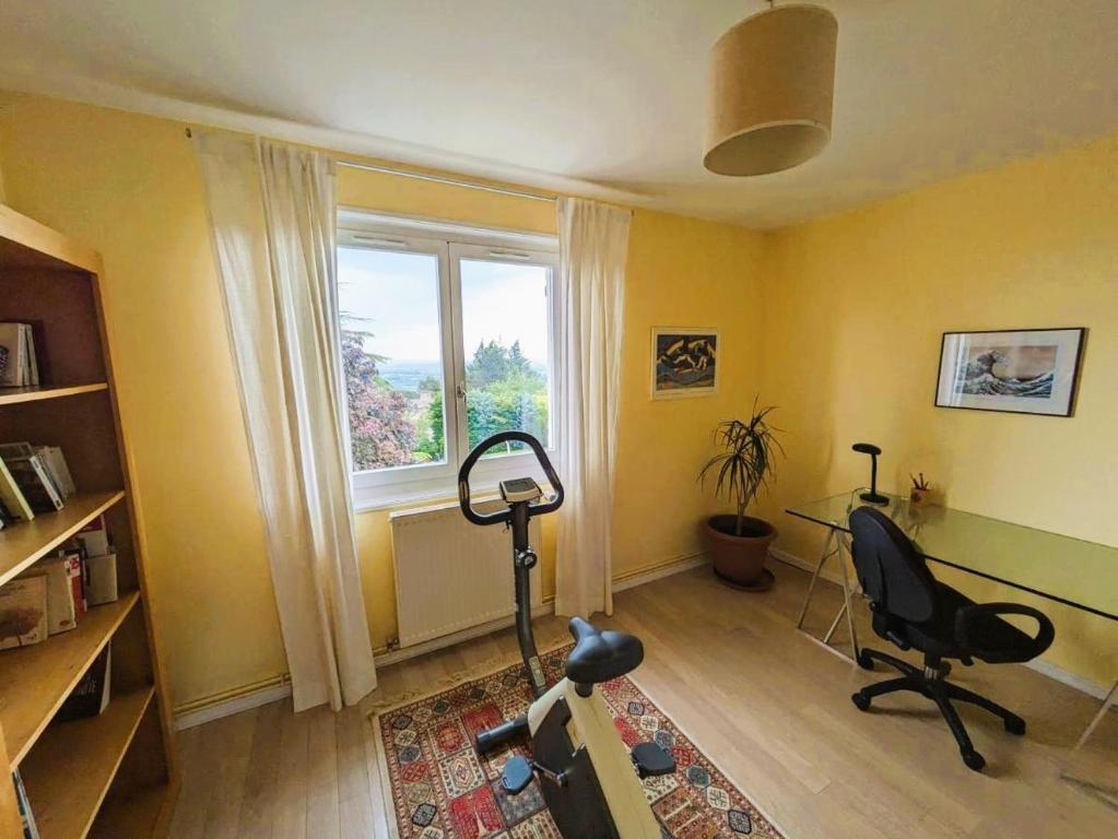 Fotografie z fotogalerie ubytování Villa avec piscine et vue panoramique v destinaci Limas