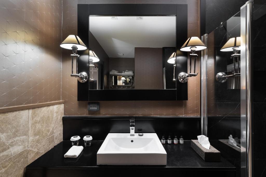 Koupelna v ubytování Hotel B Berdichevsky