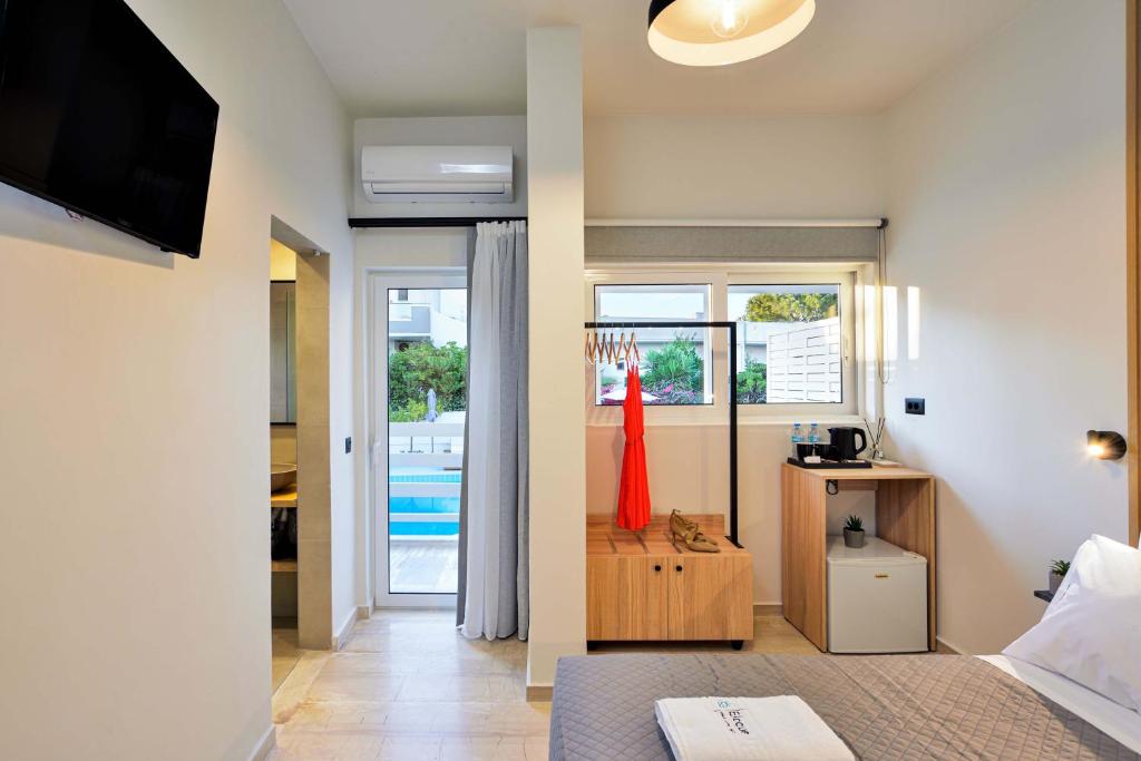 Eloque Simple living space - 3