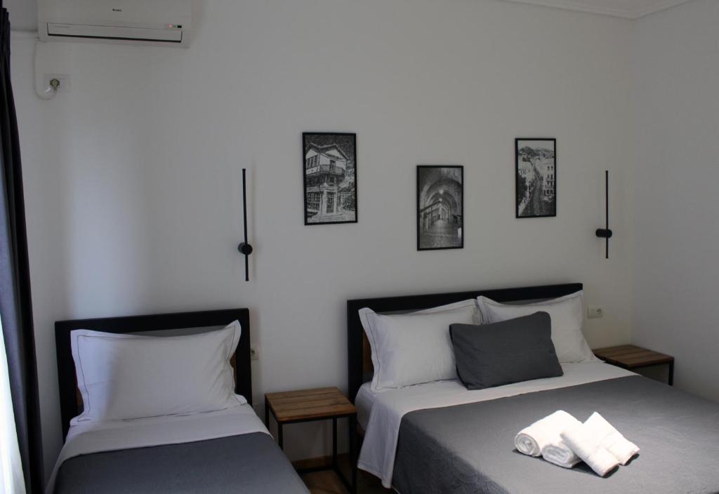 Postel nebo postele na pokoji v ubytování Guest House AmaDes