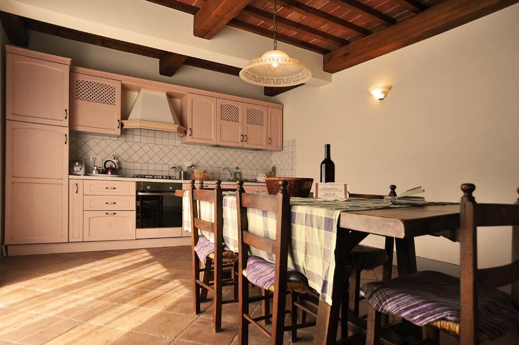 Kuchyňa alebo kuchynka v ubytovaní Residenza Le Grillaie