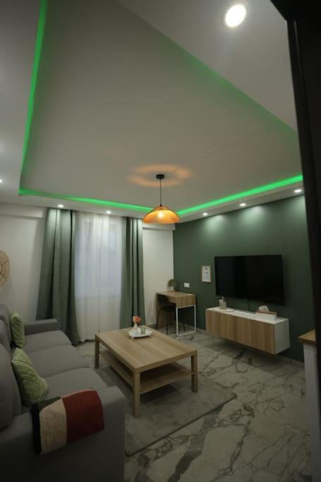 Royale Lumineux Jacuzzi Parking privé – photo 13