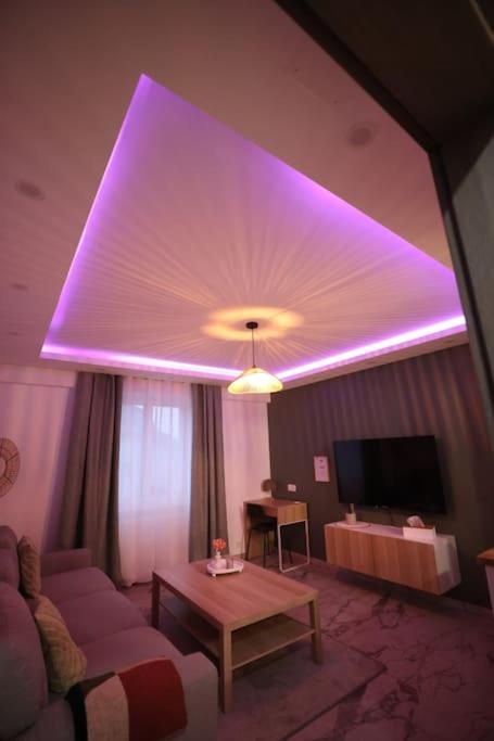 Royale Lumineux Jacuzzi Parking privé – photo 15