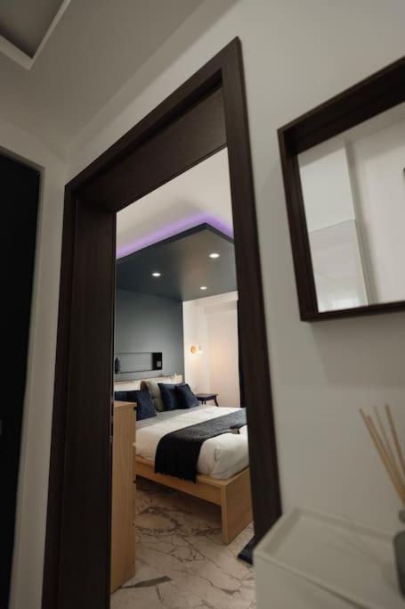 Royale Lumineux Jacuzzi Parking privé – photo 19