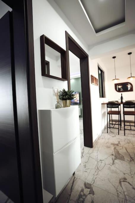 Royale Lumineux Jacuzzi Parking privé – photo 32