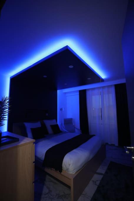 Royale Lumineux Jacuzzi Parking privé – photo 34