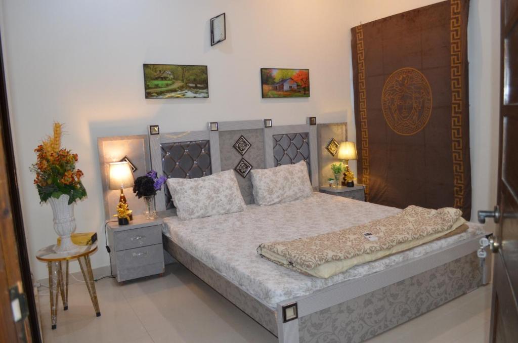 Holidazzle Residences DHA Karachi, Karachi (updated prices 2024)