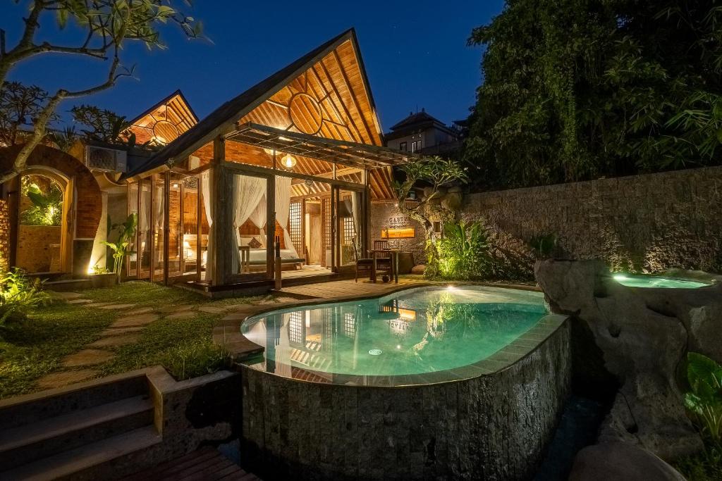 Bazén v ubytování Agastya Ubud Villa nebo v jeho okolí