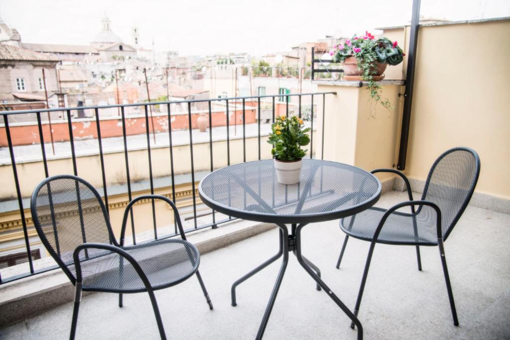 A balcony or terrace at Cancelleriadieci