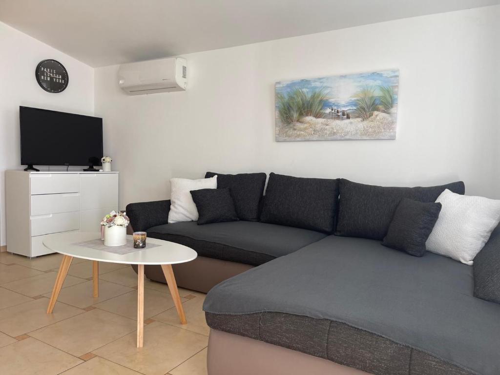 Posedenie v ubytovaní Sinisa Apartman Vir