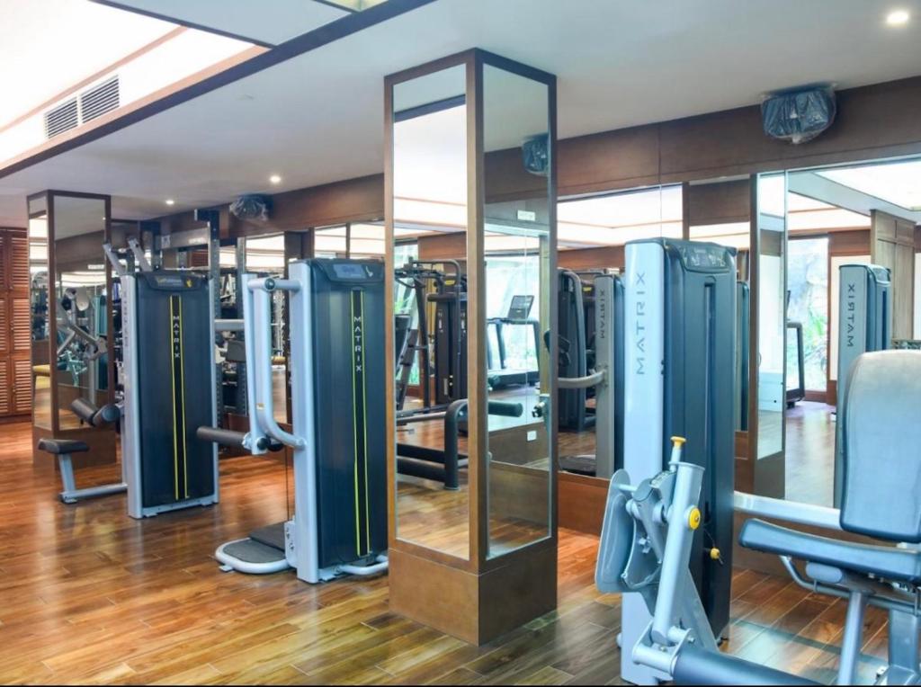 Fitness centrum a/nebo fitness zařízení v ubytování Da Nang Beach Villa Resort