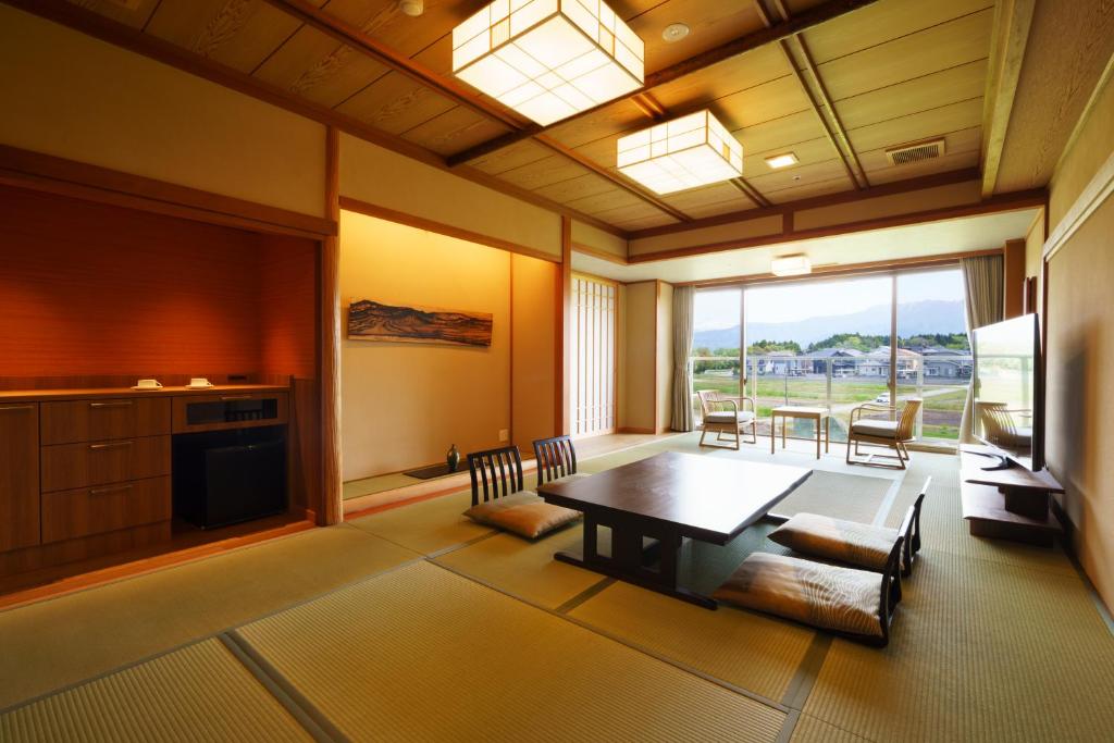 Posezení v ubytování Kintarou Onsen Hotel