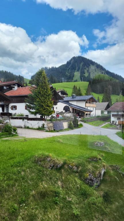 Nespecifikovaný výhled na hory nebo výhled na hory při pohledu z apartmánu