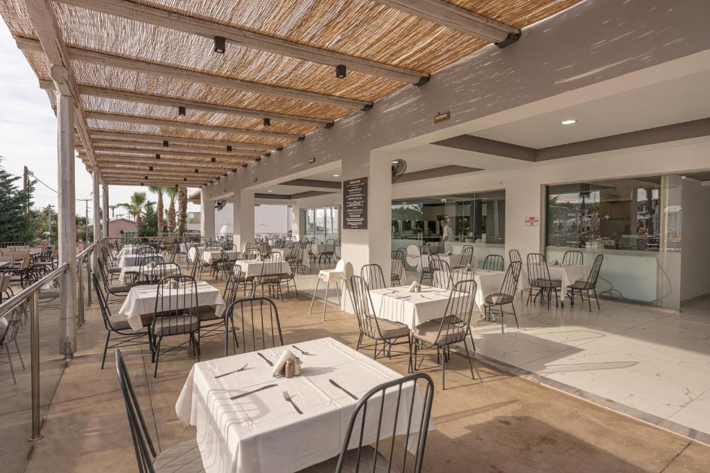 Restaurace v ubytování Caretta Paradise Resort & WaterPark